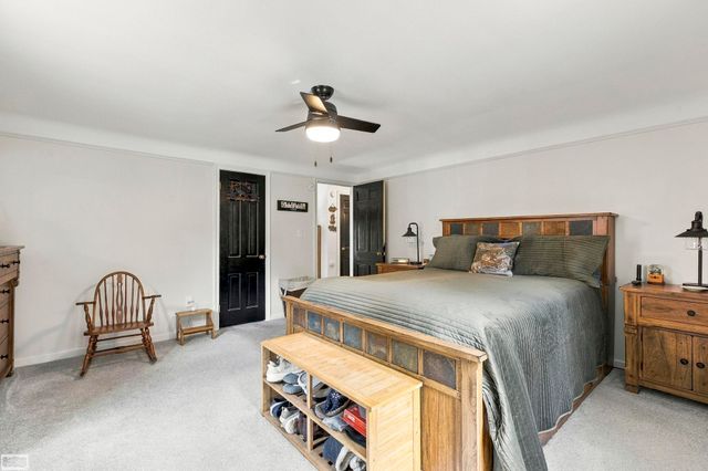 145 Lodewyck Avenue, Mount Clemens, MI 48043