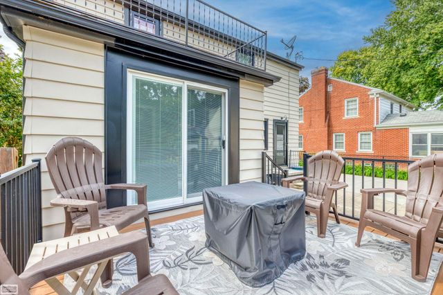 145 Lodewyck Avenue, Mount Clemens, MI 48043