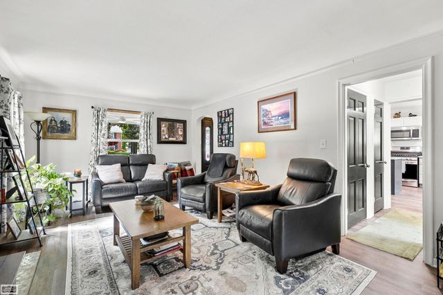 145 Lodewyck Avenue, Mount Clemens, MI 48043