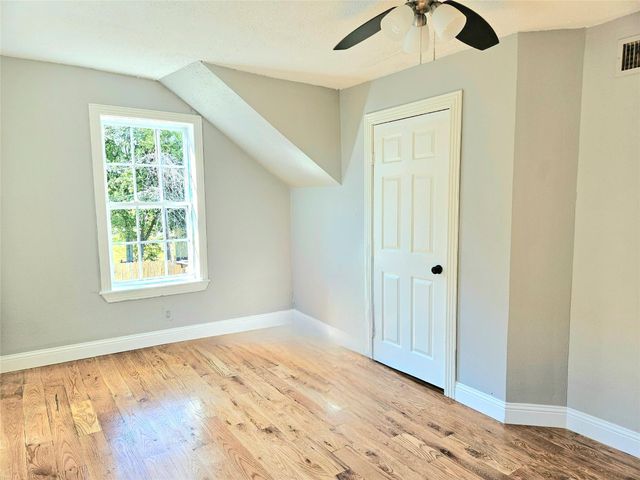 532 Bayshore Drive, La Porte, TX 77571