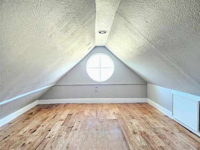 532 Bayshore Drive, La Porte, TX 77571