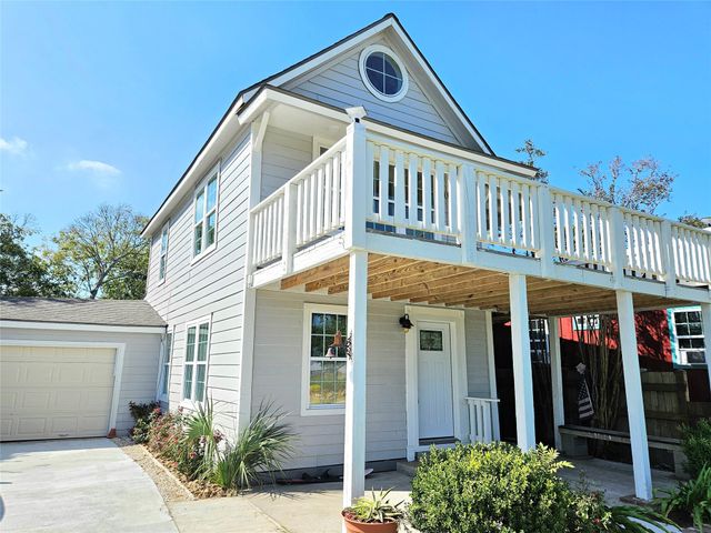 532 Bayshore Drive, La Porte, TX 77571