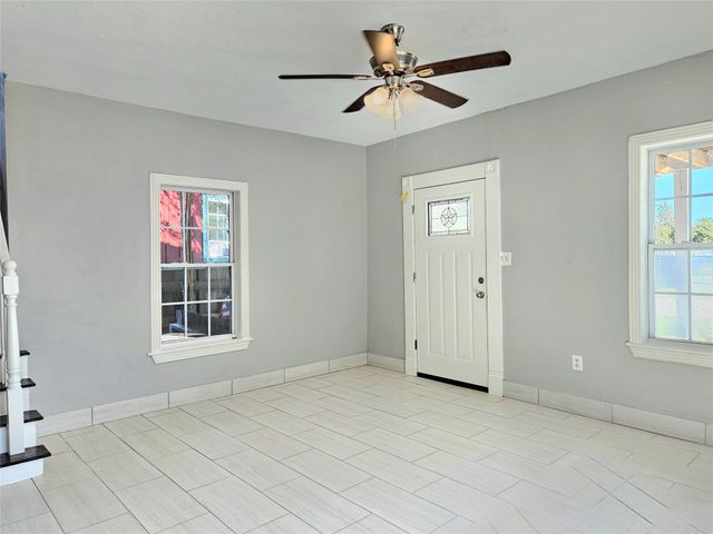 532 Bayshore Drive, La Porte, TX 77571