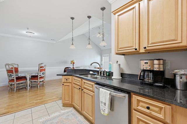 1984 Folly Road Apt B310, Charleston, SC 29412