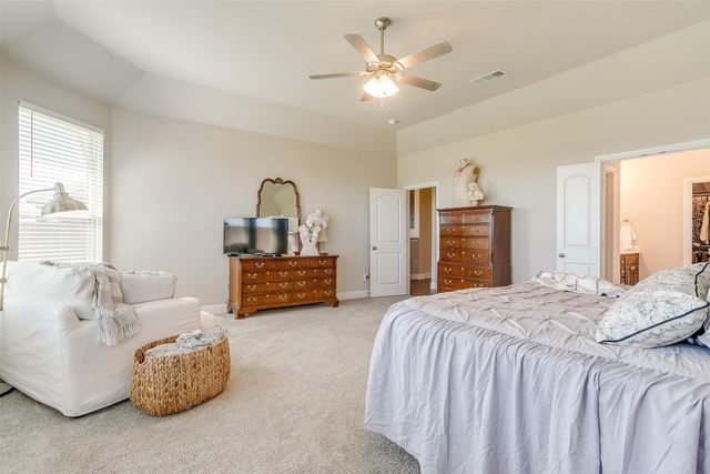 729 Franklin Drive, Joshua, TX 76058