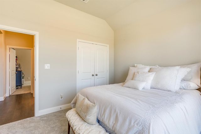 729 Franklin Drive, Joshua, TX 76058