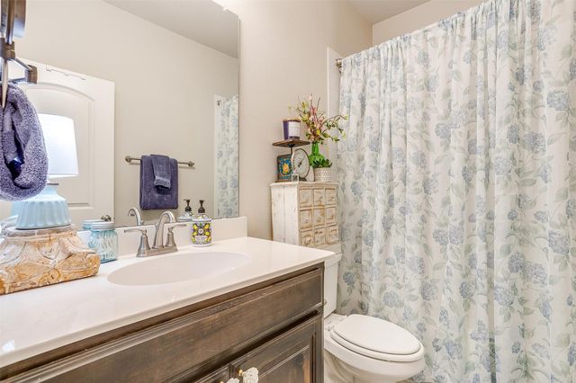 729 Franklin Drive, Joshua, TX 76058