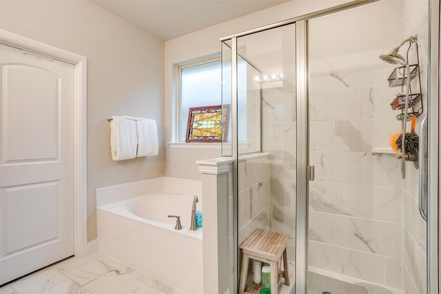 729 Franklin Drive, Joshua, TX 76058