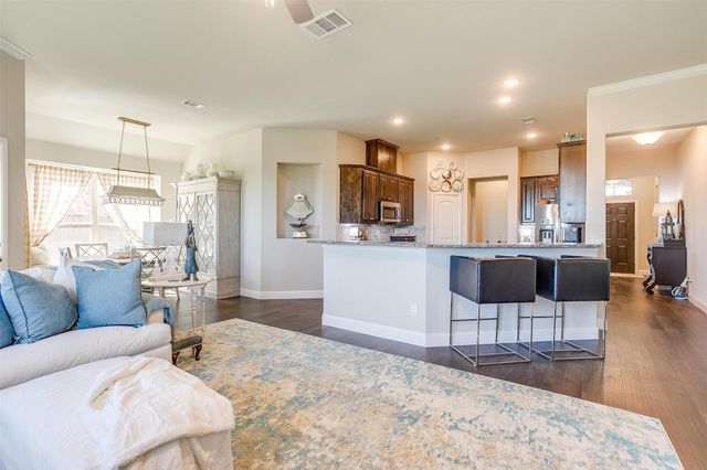 729 Franklin Drive, Joshua, TX 76058