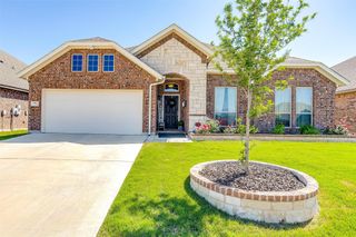 729 Franklin Drive, Joshua, TX 76058