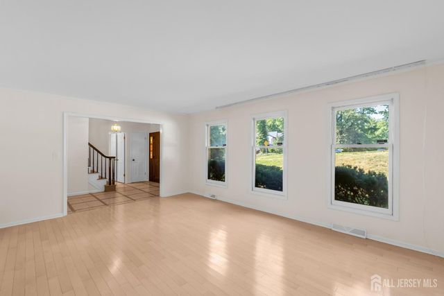 265 Edlys Lane, North Brunswick, NJ 08902