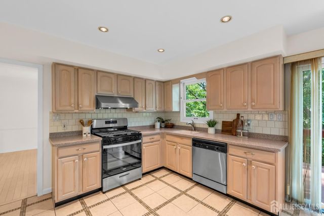 265 Edlys Lane, North Brunswick, NJ 08902