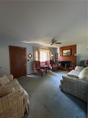 9806 E 77th Street, Kansas City, MO 64138