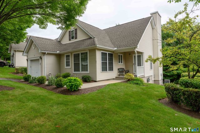 25 Hamden Hills Drive 23, Hamden, CT 06518