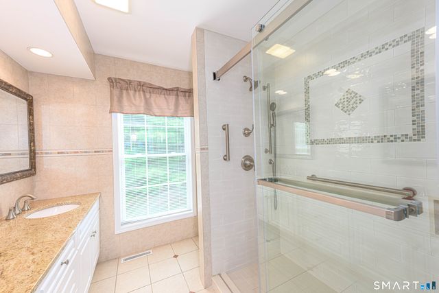 25 Hamden Hills Drive 23, Hamden, CT 06518