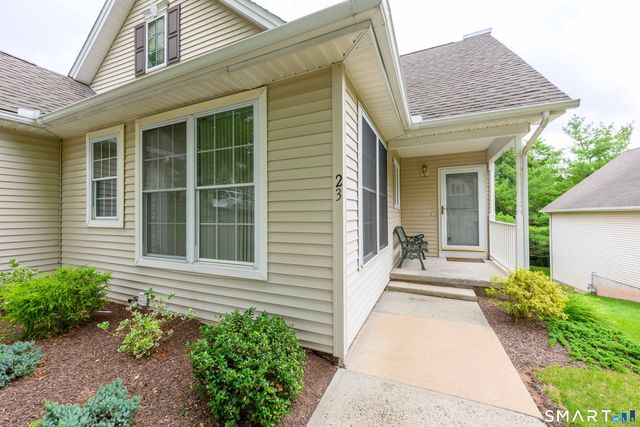 25 Hamden Hills Drive 23, Hamden, CT 06518