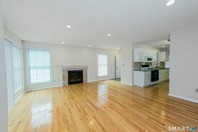 25 Hamden Hills Drive 23, Hamden, CT 06518