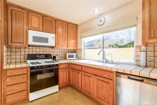 19539 Mesa Of The Oaks, Newhall, CA 91321