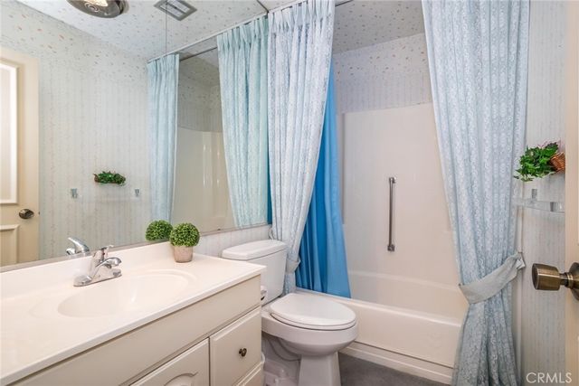 19539 Mesa Of The Oaks, Newhall, CA 91321