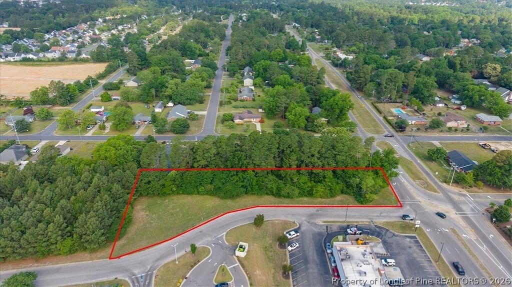 135 Stacy Weaver Drive, Fayetteville, NC 28311 — exterior