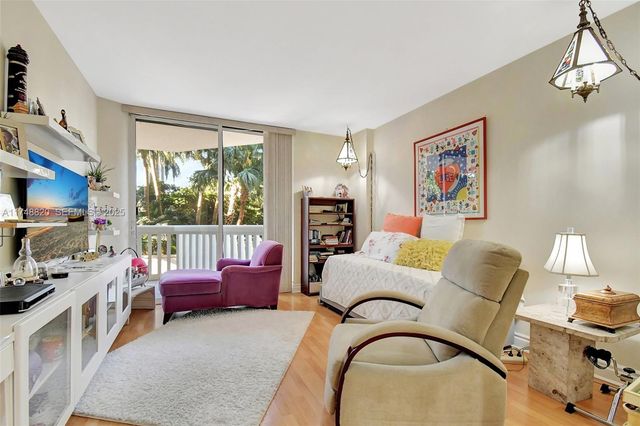 2000 Island Boulevard 410, Aventura, FL 33160