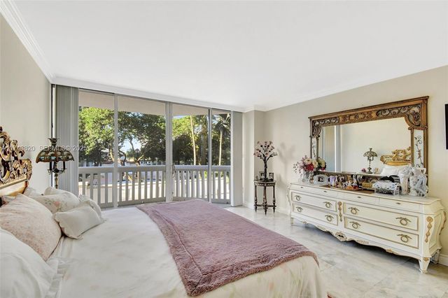 2000 Island Boulevard 410, Aventura, FL 33160