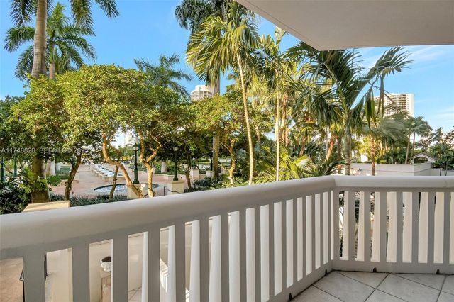 2000 Island Boulevard 410, Aventura, FL 33160