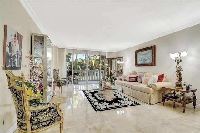 2000 Island Boulevard 410, Aventura, FL 33160
