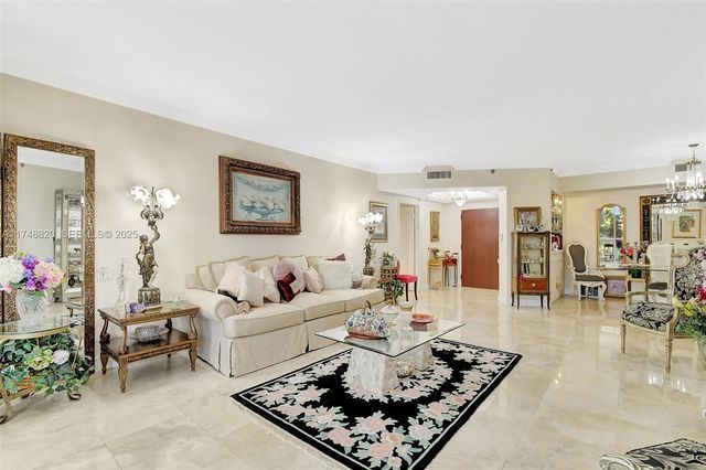 2000 Island Boulevard 410, Aventura, FL 33160