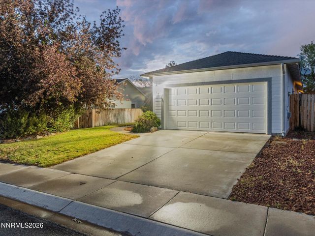 892 Valley Crest Drive, Carson City, NV 89705