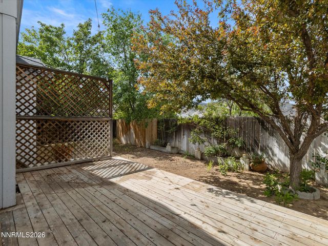 892 Valley Crest Drive, Carson City, NV 89705