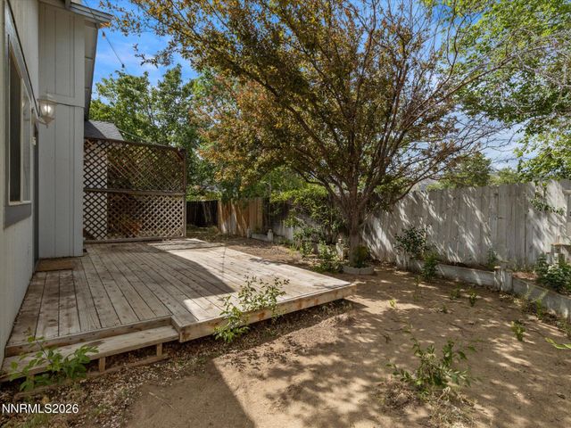 892 Valley Crest Drive, Carson City, NV 89705