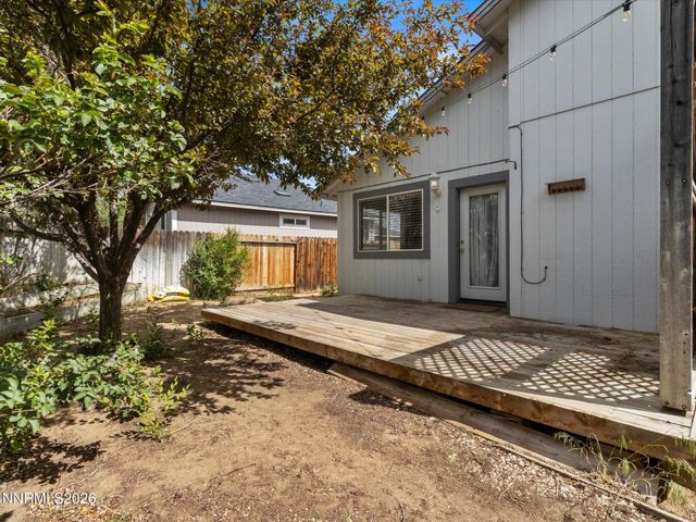 892 Valley Crest Drive, Carson City, NV 89705