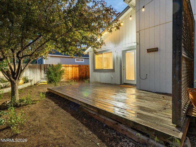 892 Valley Crest Drive, Carson City, NV 89705
