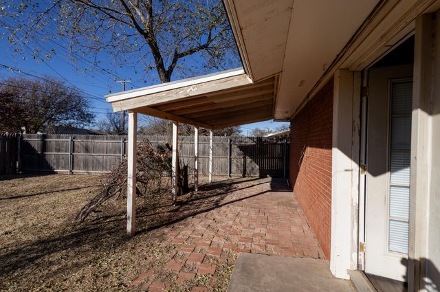 606 Bangor Avenue, Lubbock, TX 79416
