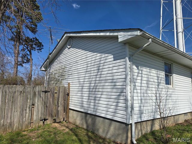 240 James Street, Sullivan, MO 63080