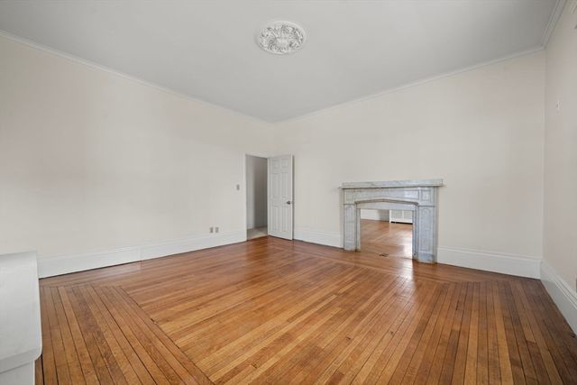 99 Montvale Ave 1, Woburn, MA 01801