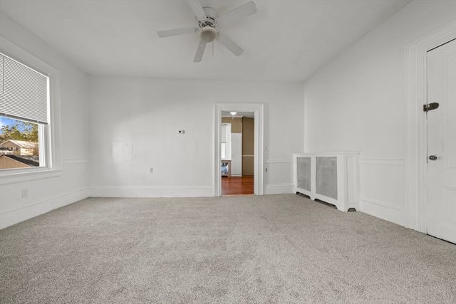 99 Montvale Ave 1, Woburn, MA 01801