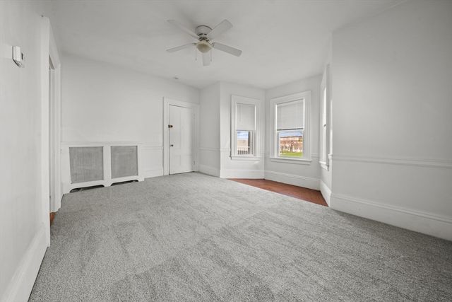 99 Montvale Ave 1, Woburn, MA 01801