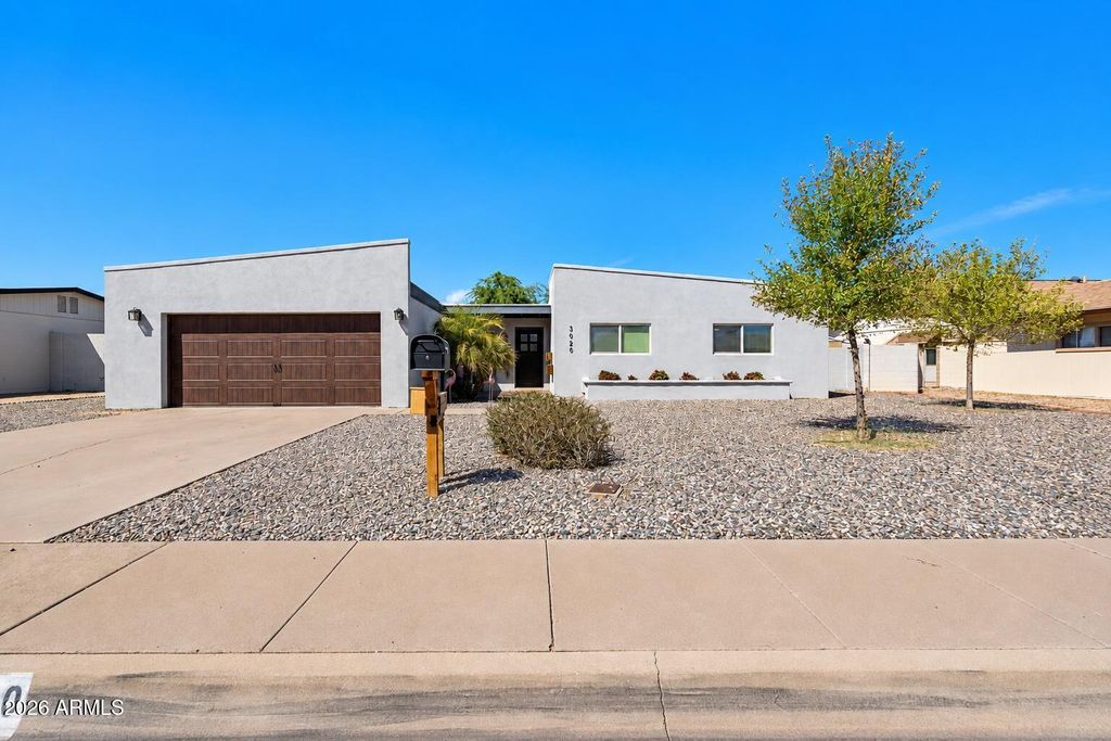 3020 E LARKSPUR Drive, Phoenix, AZ 85032 — exterior