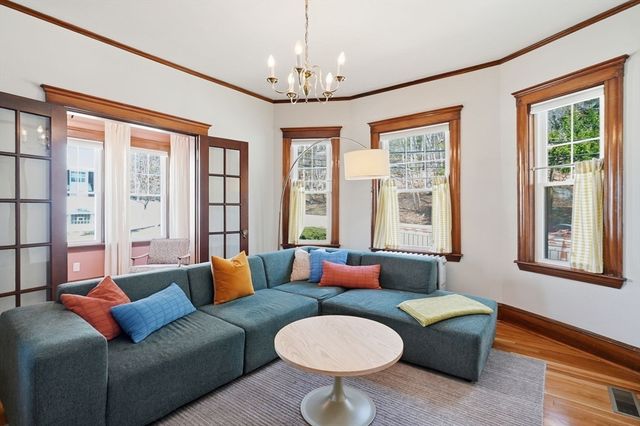 42 Lagrange St U1, Boston, MA 02132