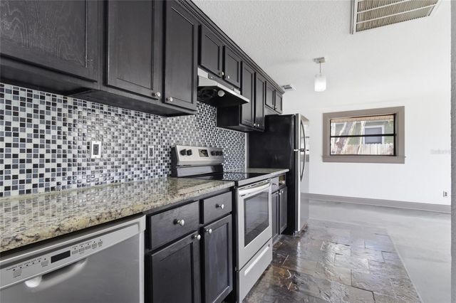 2828 N ELMORE AVENUE, Tampa, FL 33602