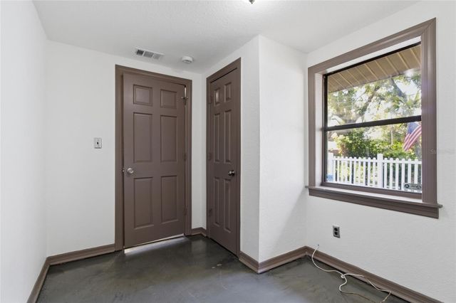 2828 N ELMORE AVENUE, Tampa, FL 33602