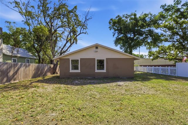 2828 N ELMORE AVENUE, Tampa, FL 33602