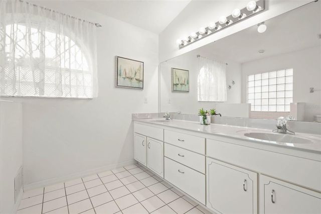28 FAIRHILL LANE, Palm Coast, FL 32137