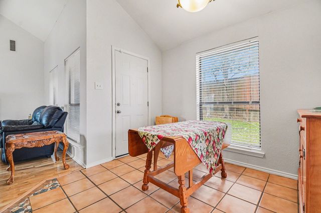 513 Thomas Trail, Seagoville, TX 75159