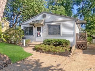 640 Clover Lane, St Louis, MO 63126