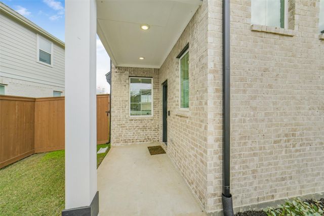 7834 Swooping Swallow Lane, Katy, TX 77493