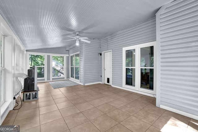 404 Kelly Circle, Woodstock, GA 30188