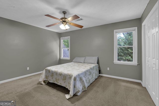 404 Kelly Circle, Woodstock, GA 30188